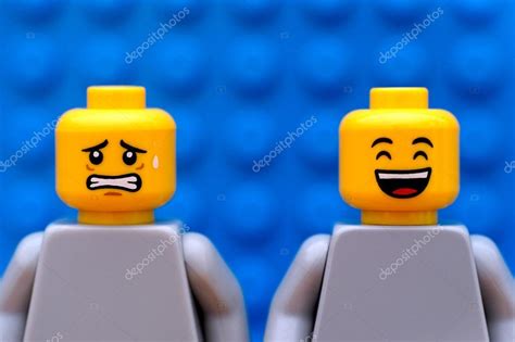 Two Lego minifigures - scared and happy – Stock Editorial Photo ...