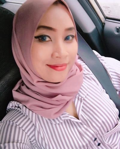 Cikgu Kebaya Hot Tumbex