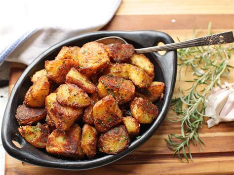 The Best Crispy Roast Potatoes Ever Recipe