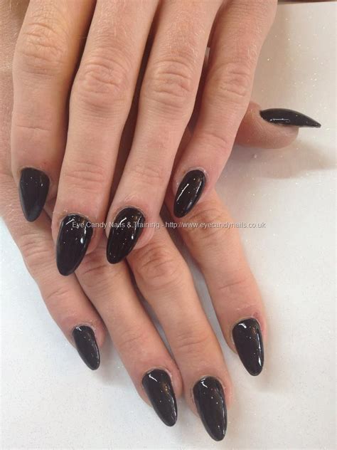 Almond Shape Acrylic Nails With Black Gel Polish Black Nail Designs Simple Nail Designs