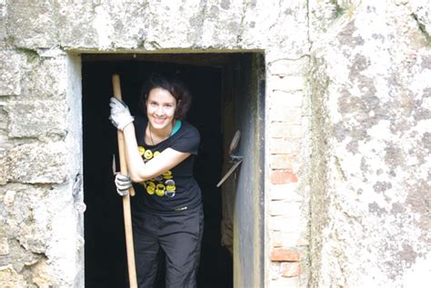 Dona Ora E Aiutaci A Salvare Le Tombe Dipinte Di Tarquinia