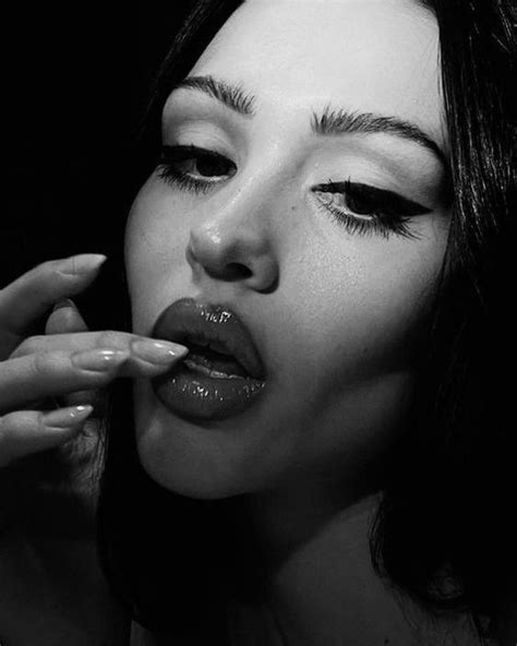 Pin On X Brunette Aesthetic Dark Feminine Aesthetic Cool Makeup Looks