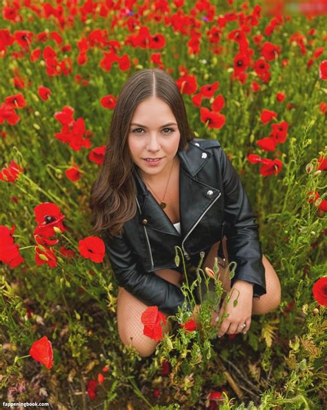 Anastasia Rose Official Nude OnlyFans Leaks Fappening FappeningBook