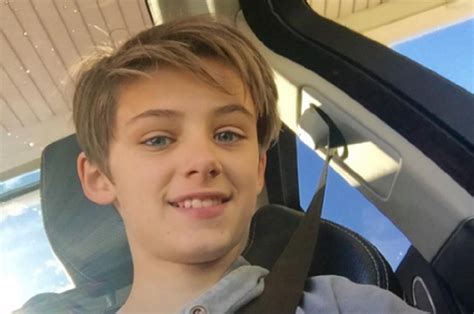 A sus 12 años es considerado el niño más guapo del mundo scoopnest