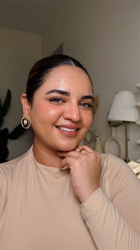 PKB | Dark underarms, so ugly Stretch marks on your stomach, so ugly