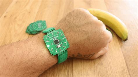 Reloj De Pulsera Pcb Con Arduino