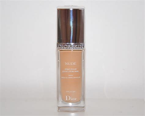 Marine Magpie Revue Fond De Teint Dior Skin Nude