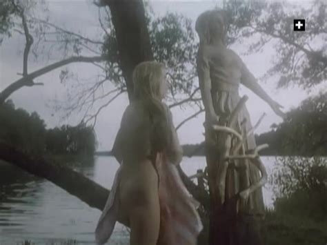 Nude Video Celebs Eva Vejmelkova Nude Penelopy 1988