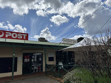 Access and Facilities at Glen Waverley Station on Railway Parade 21