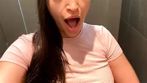 Agznebuli Gogo Tualetshi Andzrevs Free Porn D Xhamster Xhamster