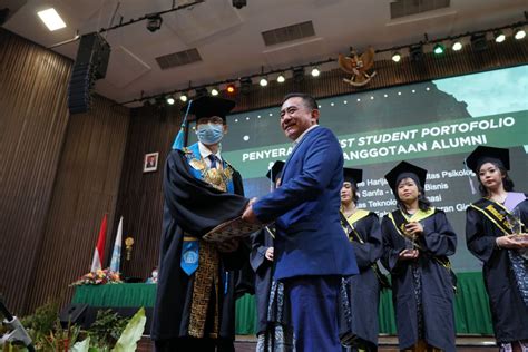 INFORMASI WISUDA PERIODE II 2023 2024 Pelaksanaan Juni 2024 Lembaga