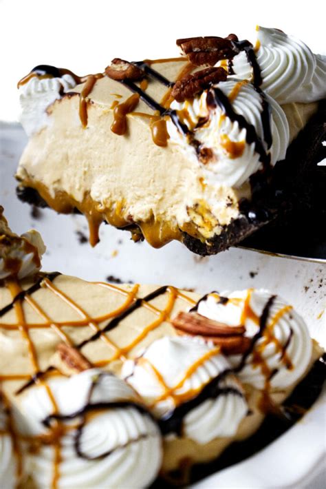 Easy No Bake Caramel Turtle Pie Savor The Best