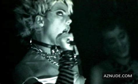 El Calentito Nude Scenes Aznude