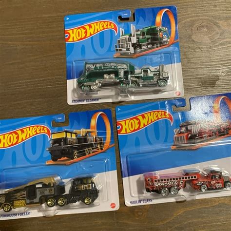 Hot Wheels Toys Hot Wheels Haulin Class Truck Hauler Transporter