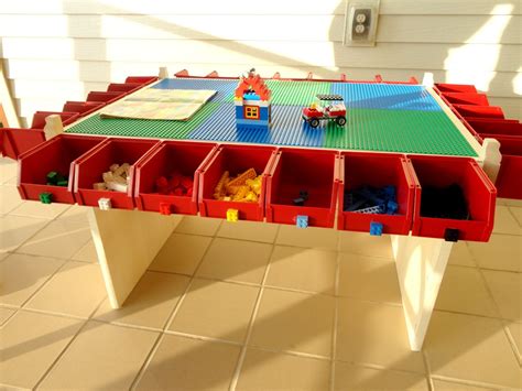 База игрушек стол для лего 93 фото