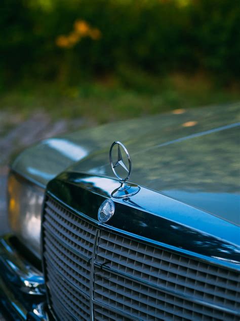Download Mercedes Background | Wallpapers.com