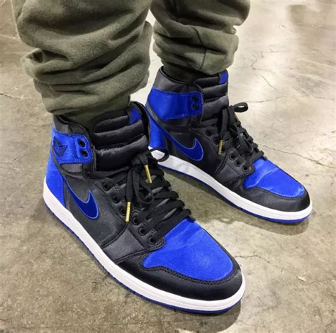 Air Jordan 1 Royal Satin