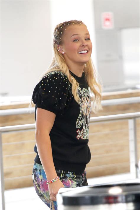 Jojo Siwa Street Style 08232022 • Celebmafia