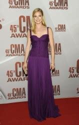 Emily VanCamp Nude Celebrities Forum FamousBoard