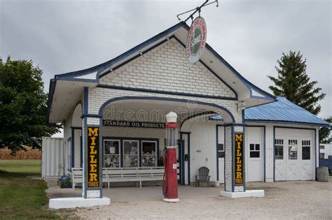 Old Emblematic Gas Station Of The Route 66 Of The United States