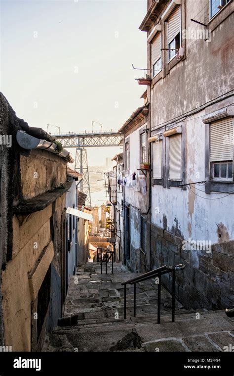 Ponte dona maria fotografías e imágenes de alta resolución Alamy