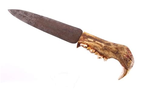 Bear Jaw Knife