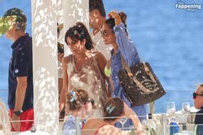 LARA ALVAREZ Nude AZNude