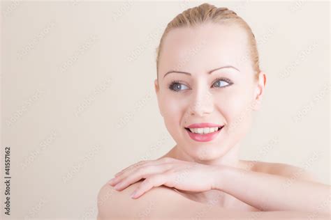 Foto De Stock Pure Nude Smiling Girl Adobe Stock