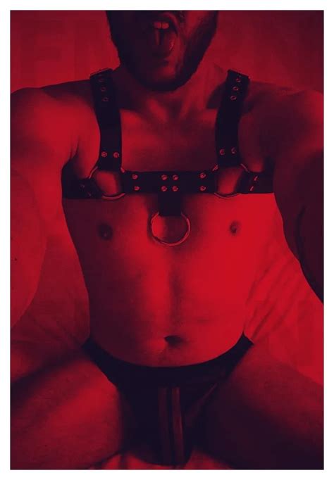 LEATHER DETAIL 4 Nude Pics XHamster