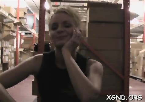 Kinky Blonde Minx Christen S Love Tunnel Is Nailed Well