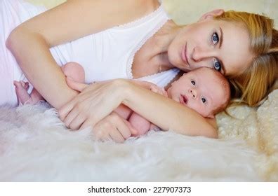 Mother Son Hug Naked Over Royalty Free Licensable Stock Photos Shutterstock