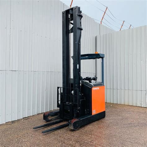 Toyota Rrb Used Reach Forklift Truck