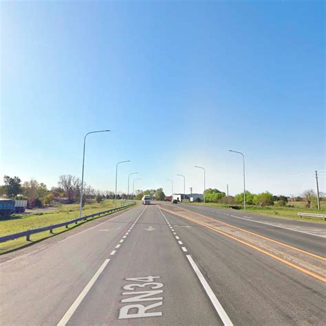 Infartante Daniela Cardone publicó fotos hot en las redes sociales