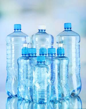 Как выбрать качественную питьевую воду в бутылках? Какую минеральную ...