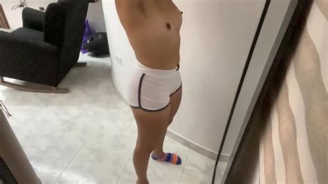 Camara Amateur Grabando A Mi Hijastra Cambiandose De Ropa XNXX