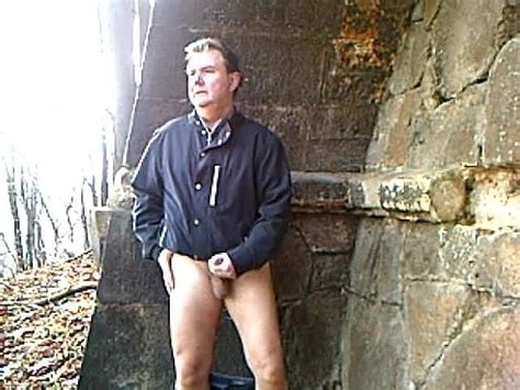 Wichsen Und Abspritzen Im Wald Daddy Porn A Xhamster