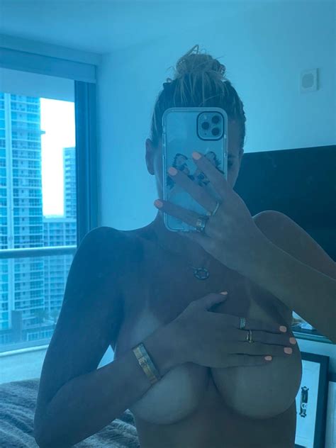 Kiki Passo Kiki Passo Nude OnlyFans Leaks Photos TheFappening