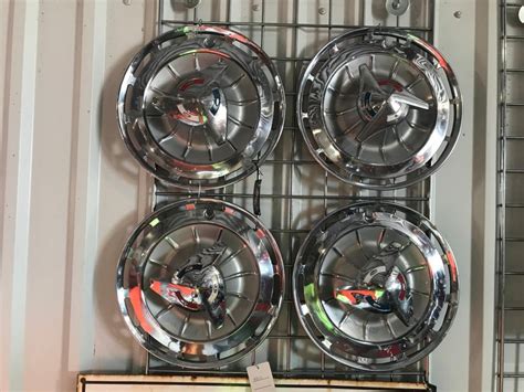 original set    super sport impala spinner hubcaps street dreams
