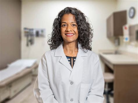 Dr. Kenneth Obi, MD, Gastroenterology | Rome, GA | WebMD