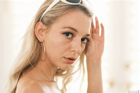 Blonde Beauty Lily Larimar Gets Licked And Dicked 12 Photos