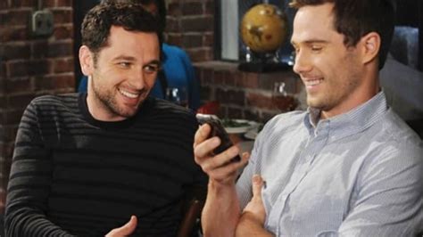 Bros Star Luke Macfarlane Comes Out As Gay OtakuKart