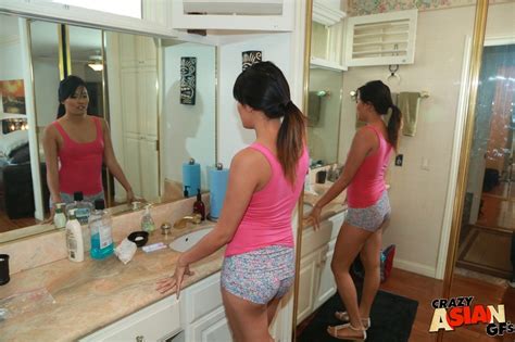 Crazy Asian Gf Is Posing And Playing Porn Pictures XXX Photos Sex Images PICTOA