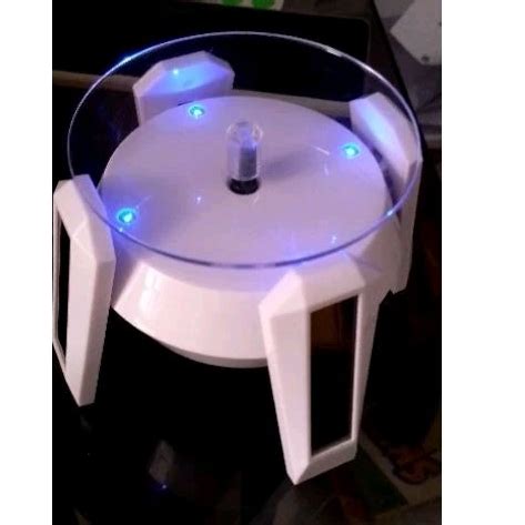 Jual Tempat Display Hot Wheels Figur Daecast Bisa Mutar Dan Ada Lampunya Pakai Batrai Saja