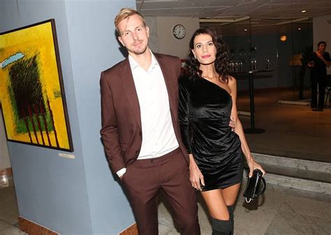 Fotogalerie Monika Timkov V Naked Attraction Den K Cz