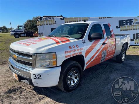 2011 CHEVROLET SILVERADO EXTENDED CAB PICKUP VIN 1GCRCREA6BZ313797