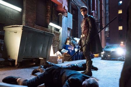 Más allá del Fuck Batman Titans es una entretenida serie de superhéroes que bebe demasiado