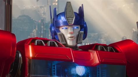 Watch Optimus Prime Transform For The First Time In Transformers One ...