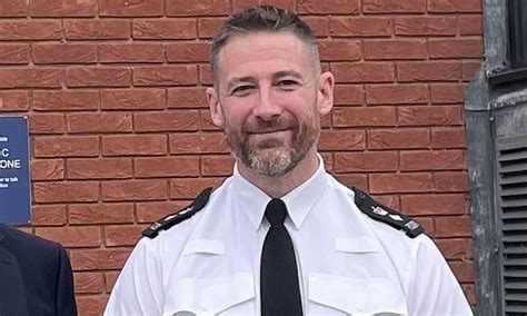Top Police Officer Is Sacked And Banned For Life After Having Sex On