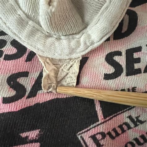 S Sex Pistols VIntage Tour Band Punk Rock Tee Shi Gem