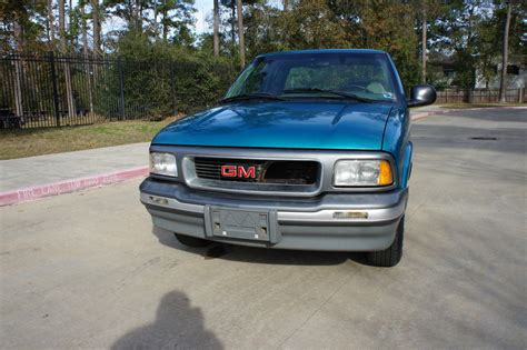 1994 GMC Sonoma SLE Extended Cab Pickup 4 3L Excellent Driver ONLY 57K